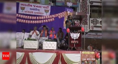 Gujarat Bjp Mla Threatens Illegal Residents Of His Constituency In