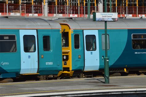 153362 Between 153353 And 158841 Cardiff Central Flickr