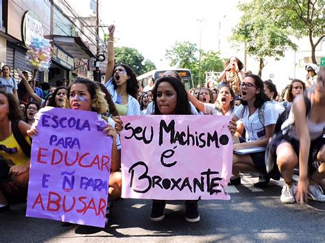 Estudantes Acusam Professores De Assédio Sexual No Rio De Janeiro