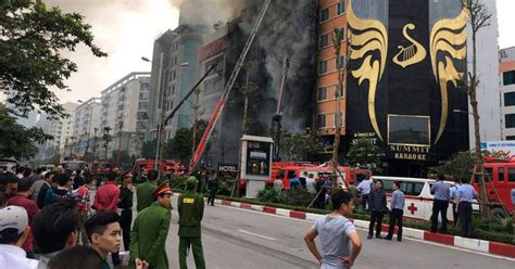 Al Menos Muertos En Un Incendio En Un Bar De Karaoke En Vietnam