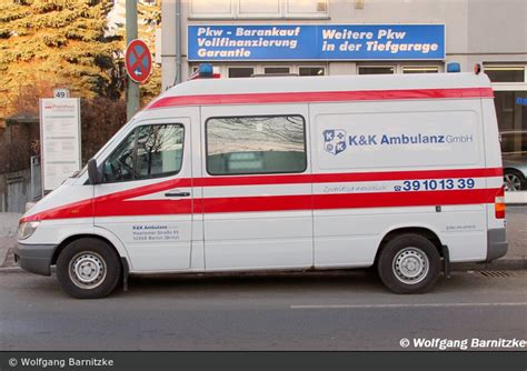 Einsatzfahrzeug Krankentransport K K Ambulanz Gmbh Ktw A D Bos