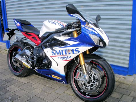 Daytona 675r Is Smiths Racing Team Colours Custom Sport Bikes Sport