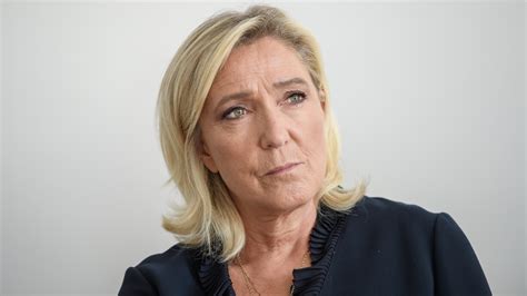 À 55 ans Marine Le Pen fait des confidences sur sa vie intime Je