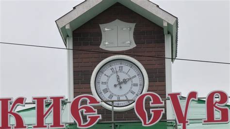 Узнать, который час, в посёлке Юрино теперь можно по часам с кукушкой ...