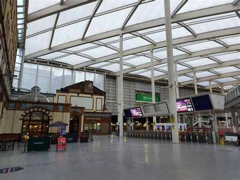 Manchester Train Stations - Our Guide - Railsmartr.co.uk