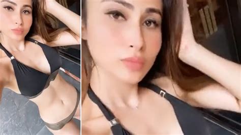 Mouni Roy Flaunts Her Sexy Toned Body In Black Bikini As She Is Pool Ready