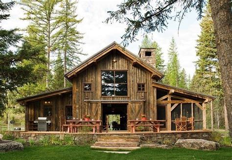 Rustic Modern Barn In The Beautiful Swan Mountain Range Barn House