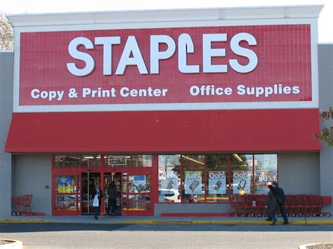 The newest tech at your local Staples printing service 16