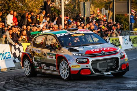 Luca Rosetti E Eleonora Mori Su Citroen C3 R5 Al Rally Del Ciocco 2019