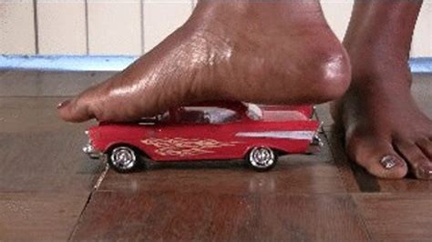 Crushed By Giantess Tami Sandals Crush 1958 Chevy Bel Air