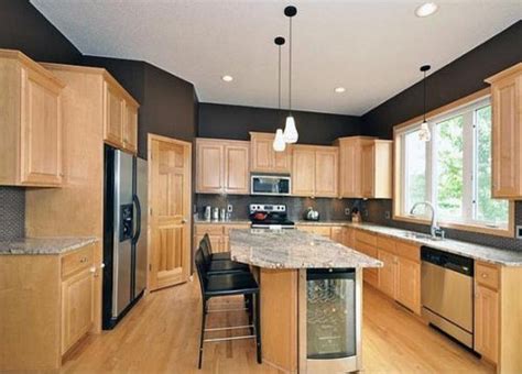 Updating Oak Cabinets In Kitchen Things In The Kitchen