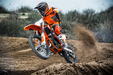 Motorrad Vergleich KTM 85 SX 17/14 2018 vs. Kawasaki KX 85 II 2023