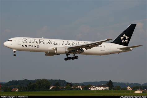 N Ua United Airlines Boeing Er Photo By Andri Cueni Id