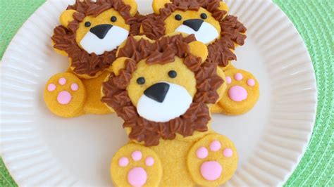 How To Make Cute And Easy Lion Cookie Decorated With Colored Cookie