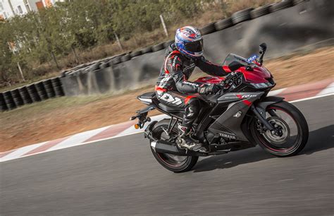 Yamaha YZF R15 V3 vs MT-15: Real-world Performance Comparison | BikeDekho