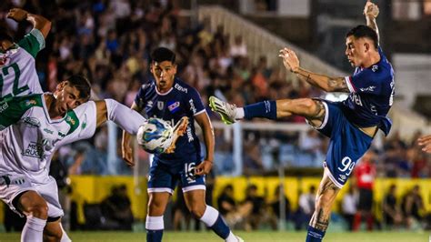 Nacional superó a La Luz como visitante y alcanzó a Defensor Sporting