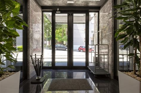 Tips to Maintain Aluminum Storefront Doors Neatly - Oasdom