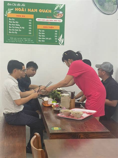 Quán Bún Chả Hà Nội Ngon Ở Bình Thạnh