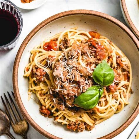 Best Spaghetti Bolognese Recipe Quick And Easy Foolproof Living