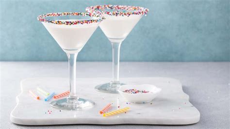 20 Best Birthday Cocktails to Drink