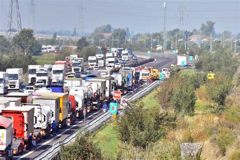 Incidenti A1 Oggi Pomeriggio Di Disagi Per Il Traffico Tra Modena Sud