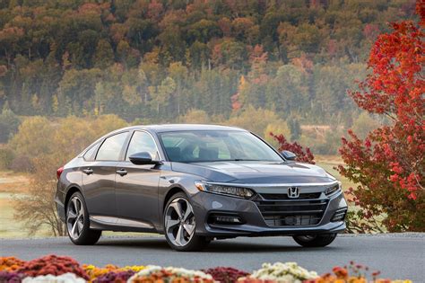 2018 Honda Accord 2 0t Touring Quick Take Review Automobile Magazine