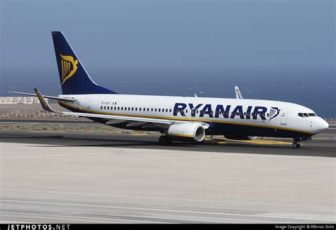 EI EST Boeing 737 8AS Ryanair Alfonso Solis JetPhotos