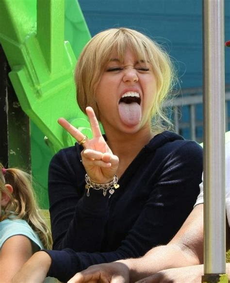 Compilation Of Celebrity Stick Tongue Out Curious Funny Photos