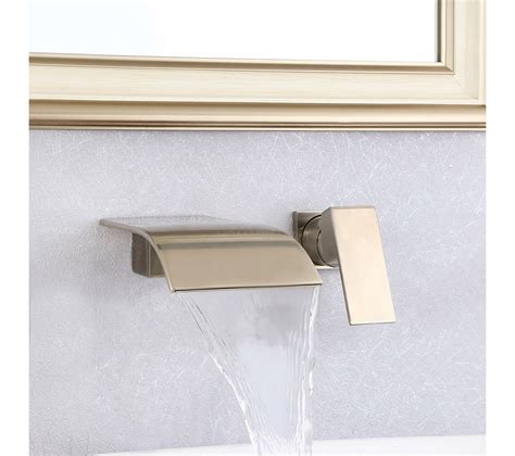 Robinet Lavabo Mural Contemporain Avec Bec En Cascade Et Nickel Brossé