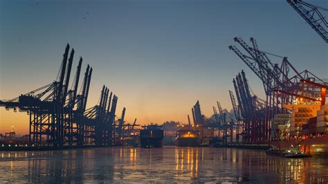 Der Hafen Hamburg Verliert Weiter An Boden Dvz