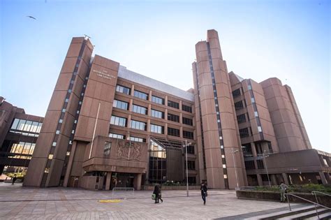 Killer Who Dumped Strangled Teen S Half Naked Body In Field Walks Free From Court Daily Star