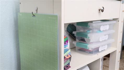 A Cricut Cart to Organize your Machine, Materials and Accessories ...