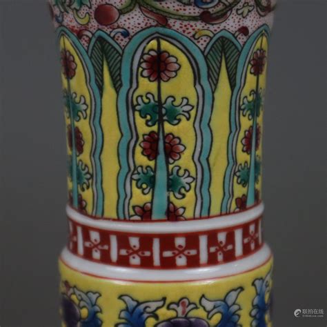 51BidLive Vase Porzellan China 20 Jh In Traditioneller Gu Form