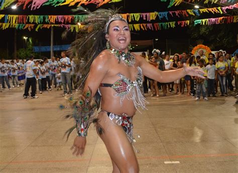 Parna Ba Vai Escolher Seu Rei Momo E Sua Rainha Gay Na Concha Ac Stica Dia Portal Correio