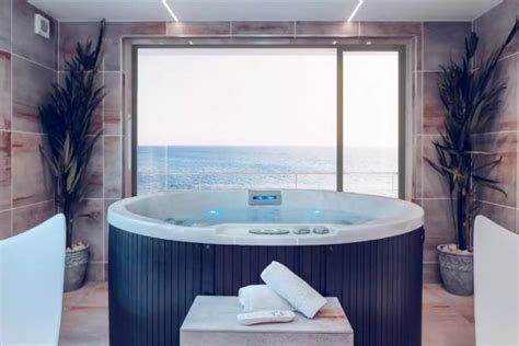 Indoor Hot Tub Guide - Tips For Luxurious Inside Spa Oasis