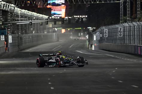 F1 Drivers Disappointed With Slippery Track Surface In Las Vegas