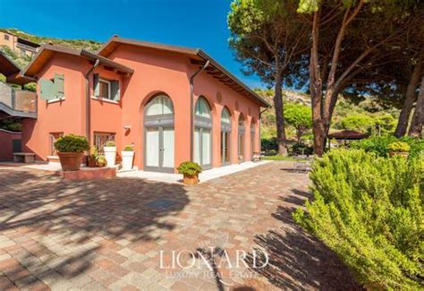 Luxurious Panoramic Estate On Elba Island Lionard