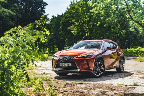 Lexus UX 250h taki powinien być samochód miejski klasy premium