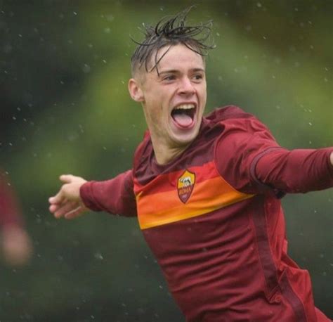 Nicola Zalewski Calcio Roma