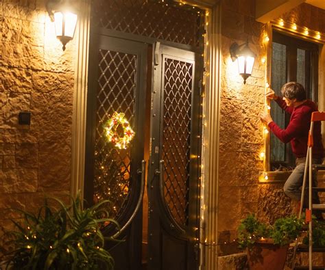 Electricians Reveal How To Shorten Outdoor Christmas Lights Homes And Gardens