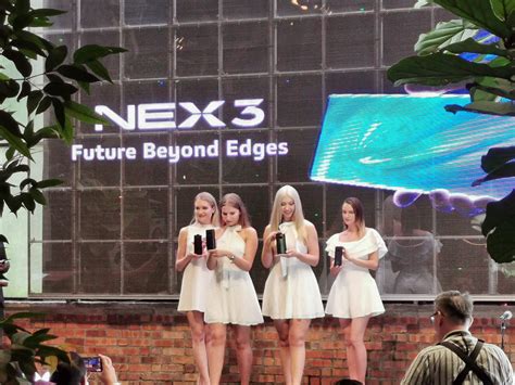 Vivo Launches Its Latest Flagship Smartphone & It Looks Just Like The