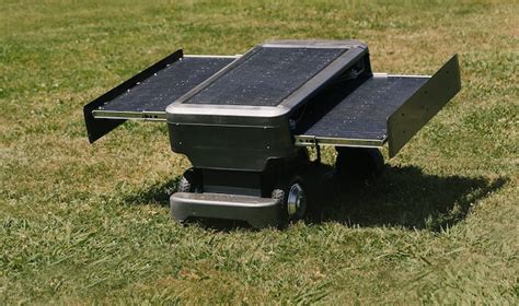 PV-powered robotic lawn mower from New Zealand - THE ISNN