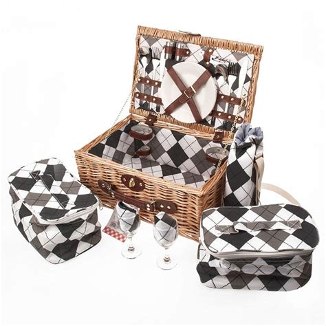 Savisto Luxury 2 Person Wicker Picnic Basket With Full Picnic Set