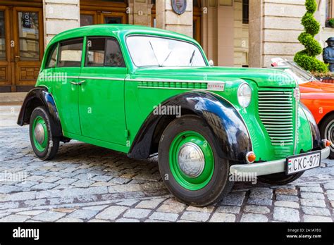 Opel Olympia 1937 viertürige Limousine auf Veteran alten angezeigt