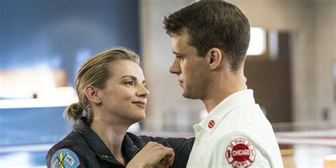 Chicago Fire S Jesse Spencer And Kara Killmer Talk Brettsey Roadblocks