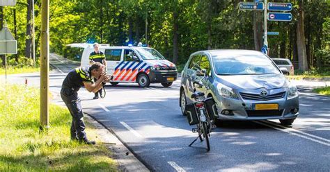 Vrouw Overlijdt Na Aanrijding In Vierhouten Binnenland