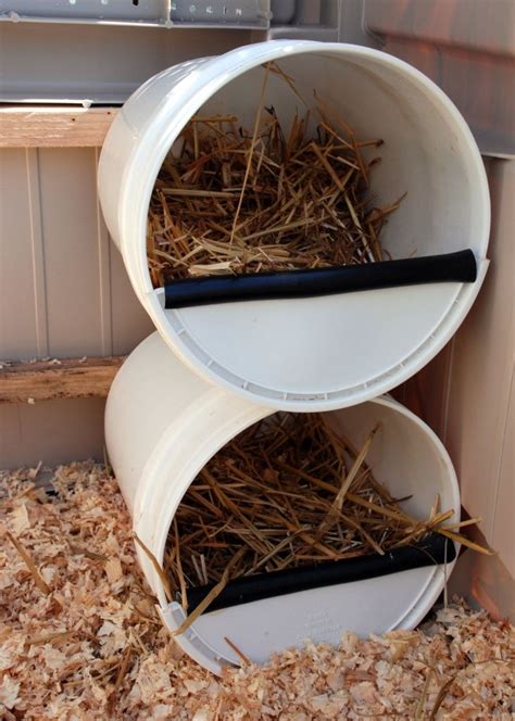 Diy Roll Out Chicken Nesting Boxes