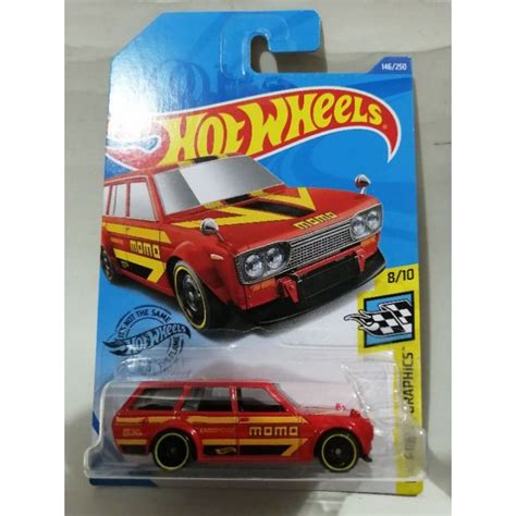 Hot Wheels Datsun Bluebird Wagon 510 MOMO Red Black Exclusive 1 64