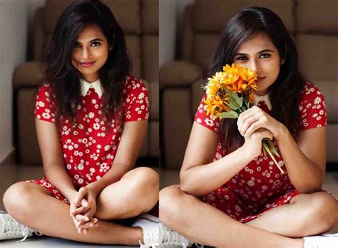 Hot Ramya Pandiyan Sizzles In Black Filmy