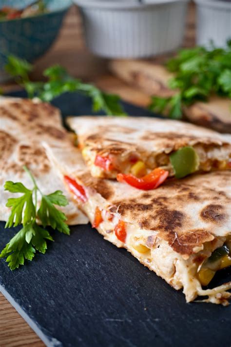 Quesadillas Z Kurczakiem I Warzywami